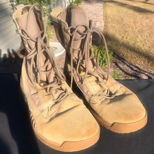 Nike SFB Field 8 Inch Leather Boots